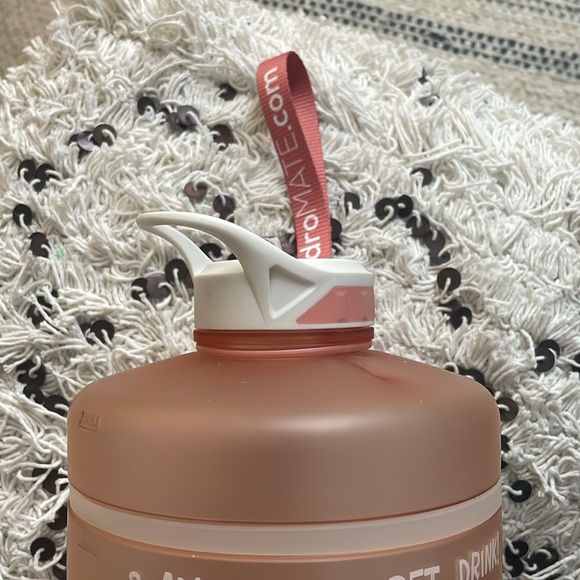 Rose color Hydromate jug - Picture 2 of 5